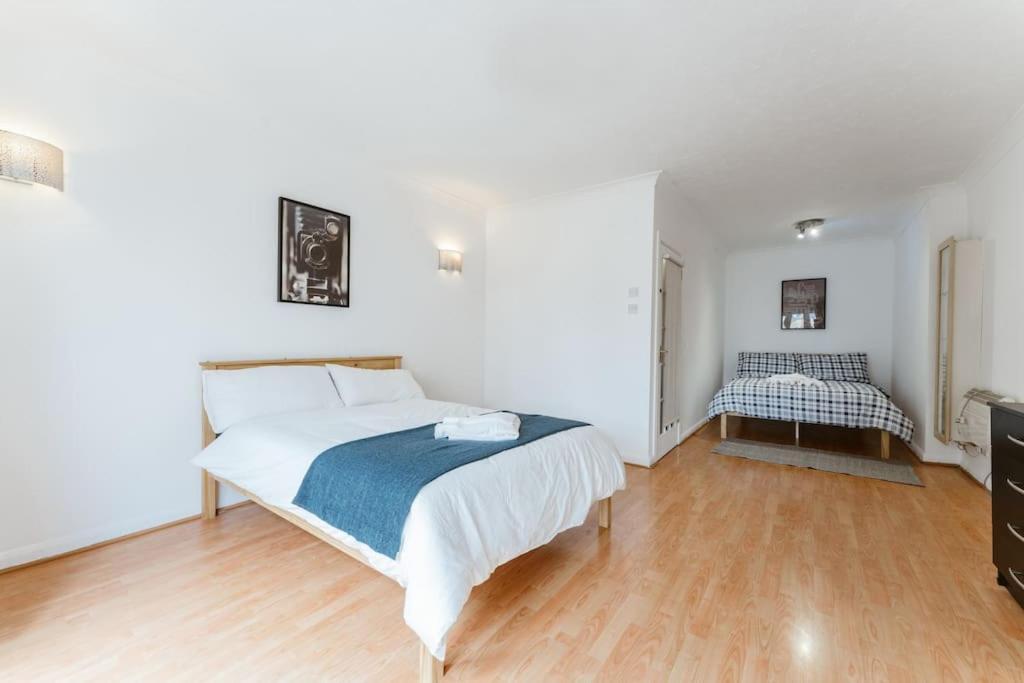 Up To 4 People, Room In A Share House Next To London Bridge Bagian luar foto